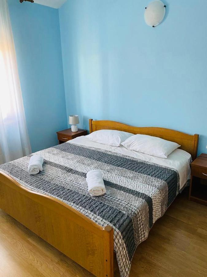 Apartmani Ana Borovac Фунтана Экстерьер фото